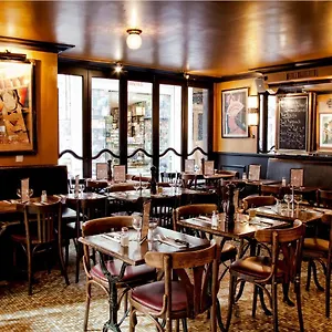 D'estrées 4*, Paris France